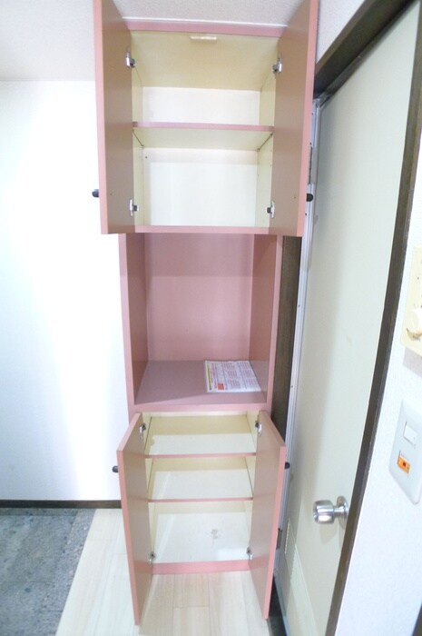 物件内観写真10　(靴箱)