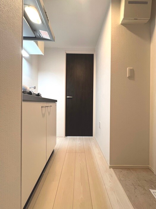 物件内観写真18　(廊下)