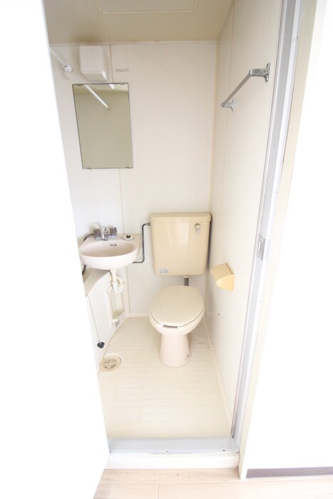 物件内観写真14　(トイレ)