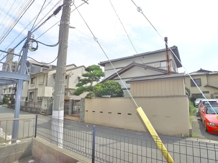 物件内観写真22　(室内からの展望)