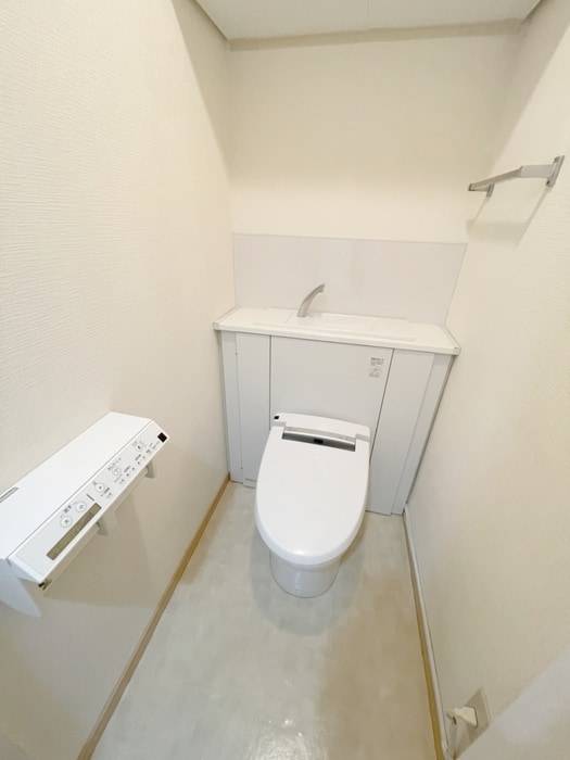 物件内観写真10　(トイレ)