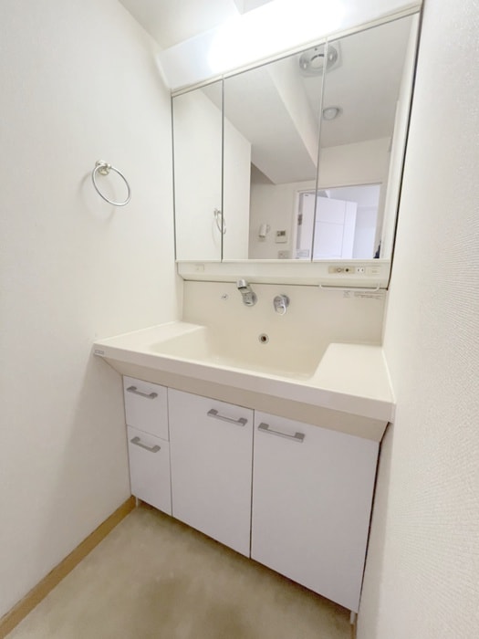 物件内観写真12　(洗面)