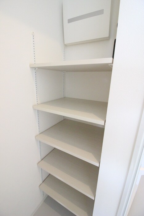 物件内観写真14　(収納)