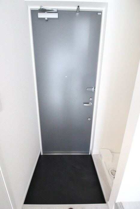 物件内観写真16　(玄関)