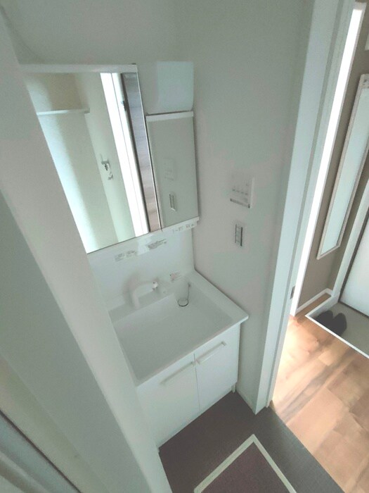 物件内観写真12　(洗面)