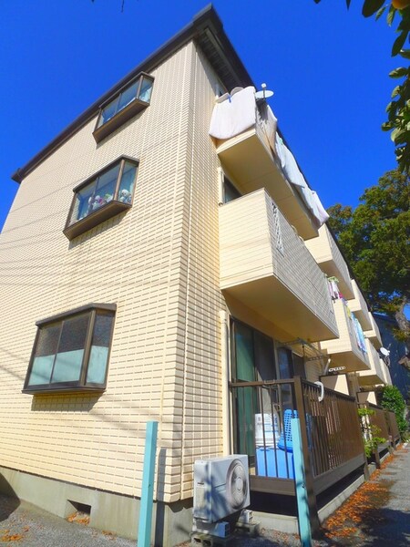 ヒマワリハイツ外観写真