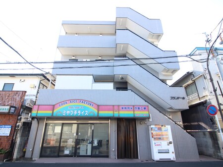 プランドール外観写真