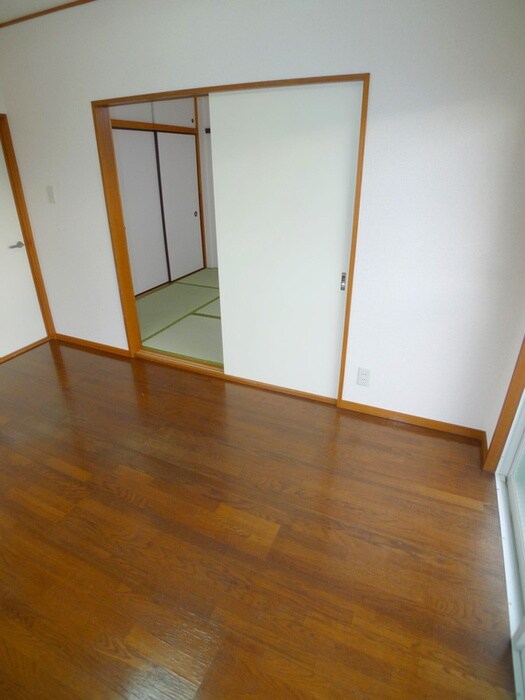 物件内観写真12　(居室)