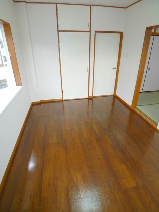 物件内観写真13　(居室)