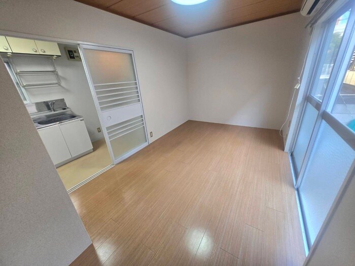 物件内観写真8　(居室)