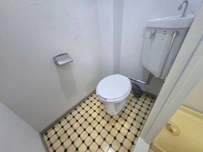 物件内観写真14　(トイレ)