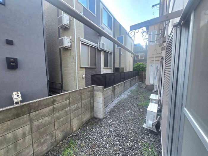 物件内観写真19　(室内からの展望)