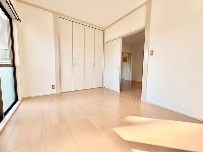 物件内観写真8　(居室)