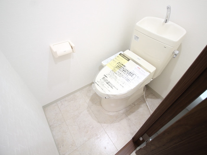 物件内観写真9　(トイレ)