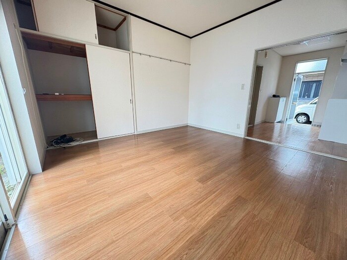 物件内観写真7　(居室)