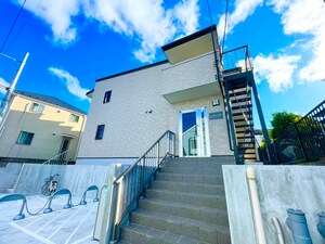 サンテラス二俣川外観写真