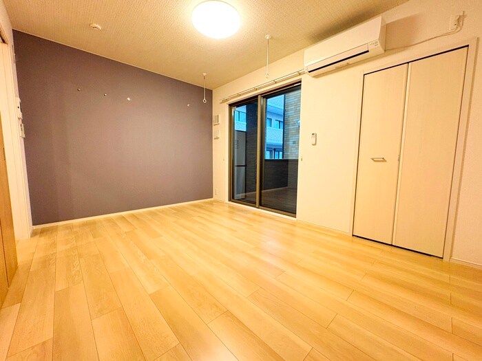 物件内観写真4　(居室)