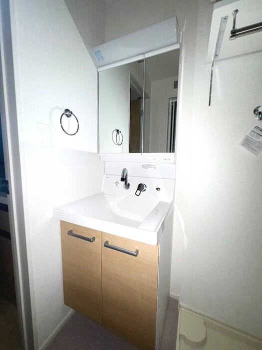 物件内観写真11　(洗面)