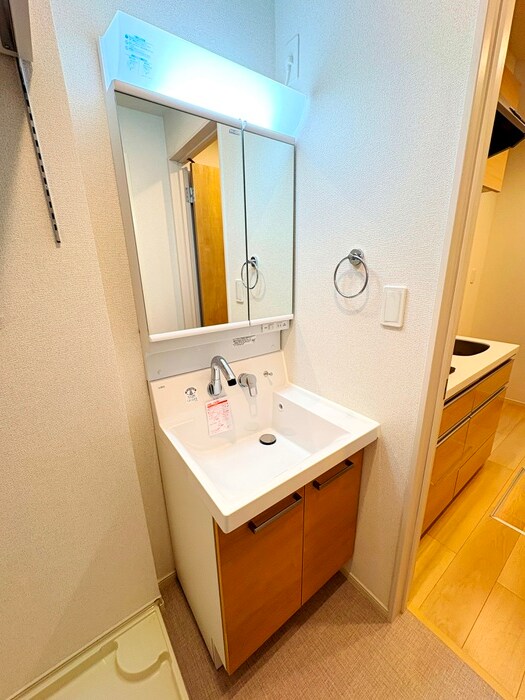 物件内観写真9　(洗面)