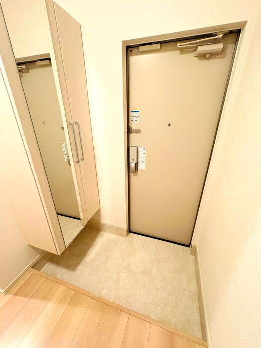 物件内観写真14　(玄関)