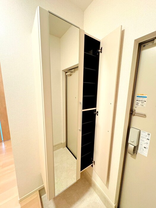 物件内観写真15　(靴箱)