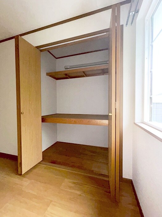 物件内観写真16　(収納)