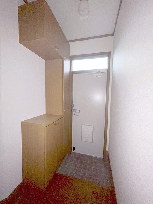物件内観写真17　(玄関)