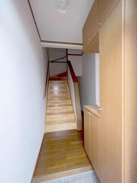 物件内観写真19　(廊下)