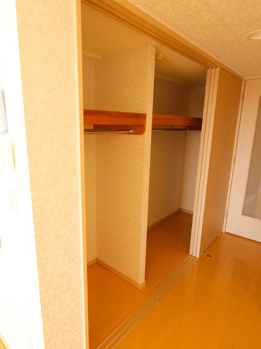物件内観写真13　(収納)