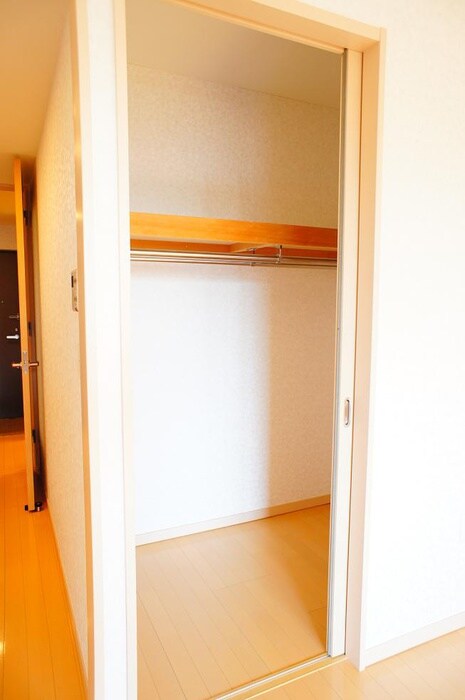 物件内観写真15　(収納)