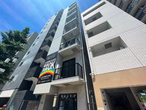 ラシクラス目白通り外観写真