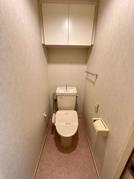 物件内観写真12　(トイレ)