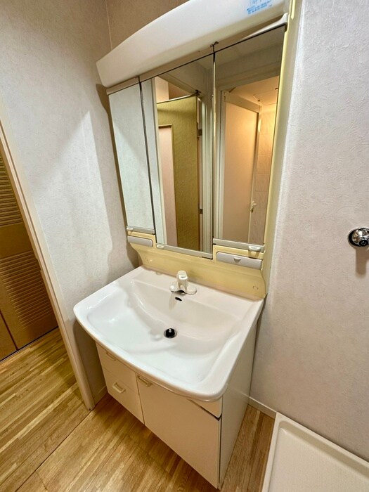 物件内観写真13　(洗面)