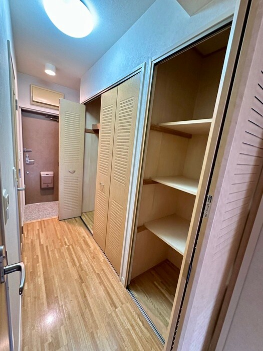 物件内観写真15　(収納)