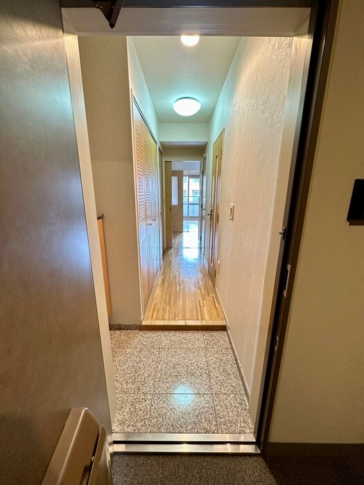 物件内観写真19　(廊下)