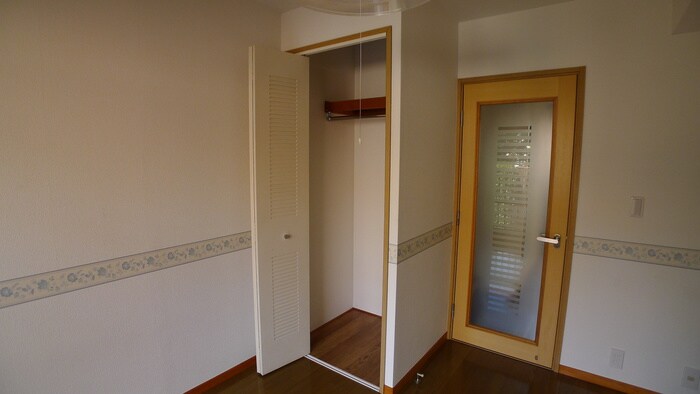 物件内観写真8　(収納)