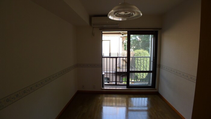 物件内観写真15　(居室)