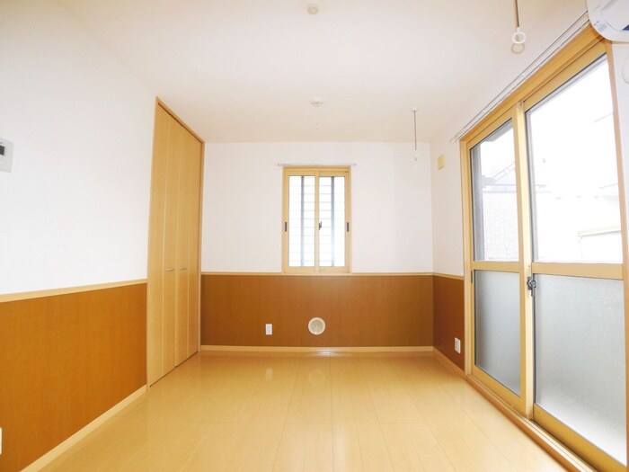 物件内観写真6　(居室)