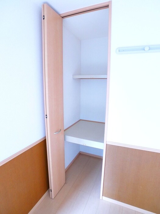 物件内観写真11　(収納)