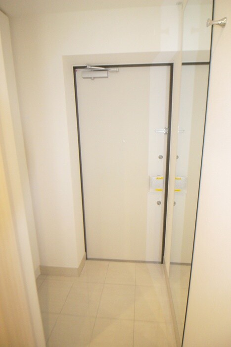 物件内観写真17　(玄関)