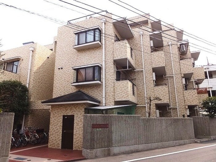 物件外観写真4　(エントランス部分)