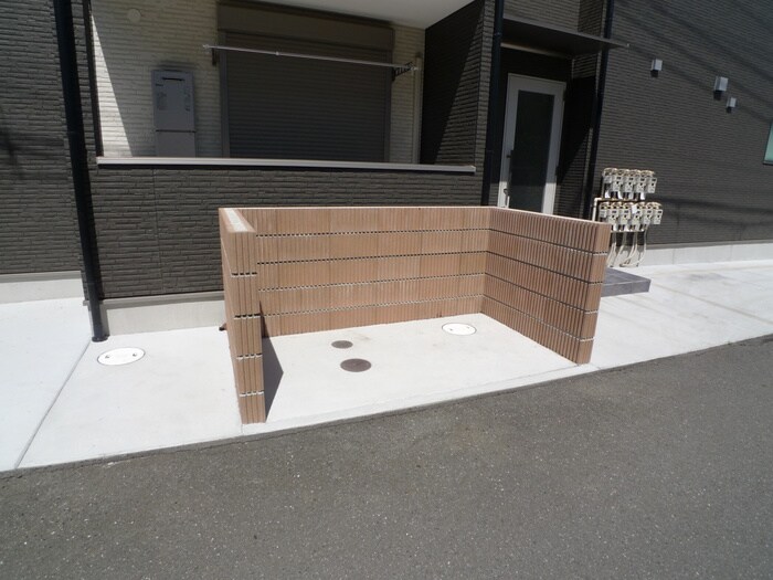 物件外観写真6　(建物設備)