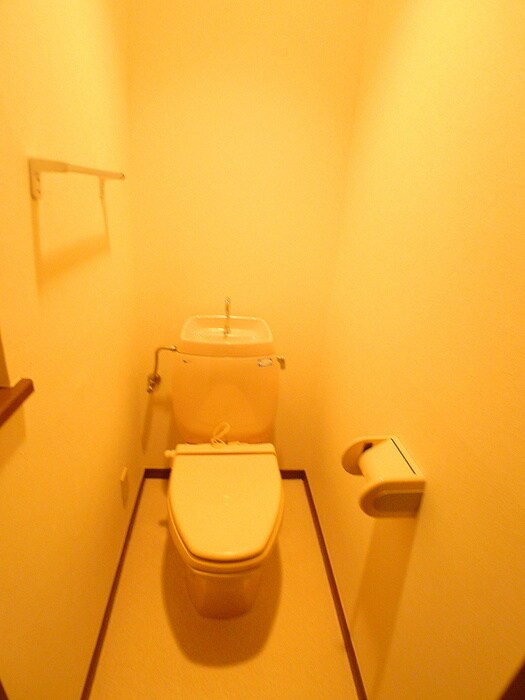 物件内観写真13　(トイレ)