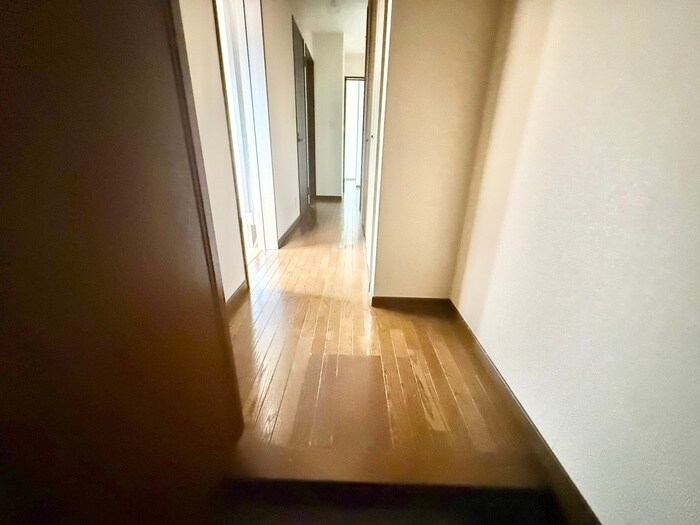 物件内観写真19　(廊下)