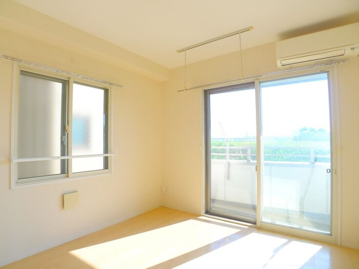 物件内観写真10　(内観写真)