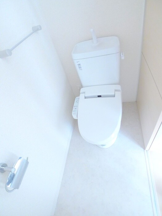 物件内観写真15　(トイレ)