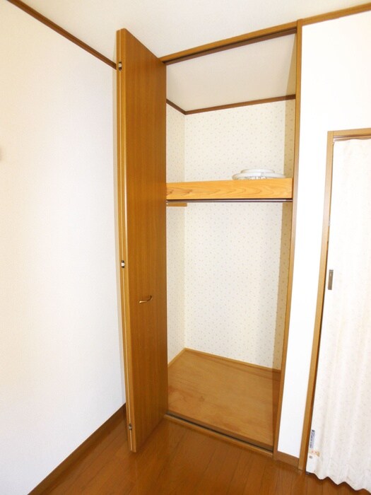 物件内観写真11　(収納)