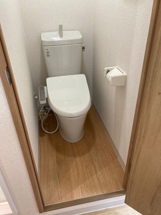 物件内観写真9　(トイレ)