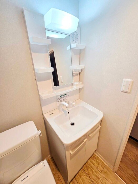 物件内観写真12　(洗面)