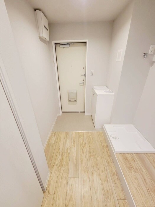 物件内観写真14　(廊下)